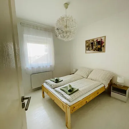 Gold Apartman Nagykanizsa Exterior photo